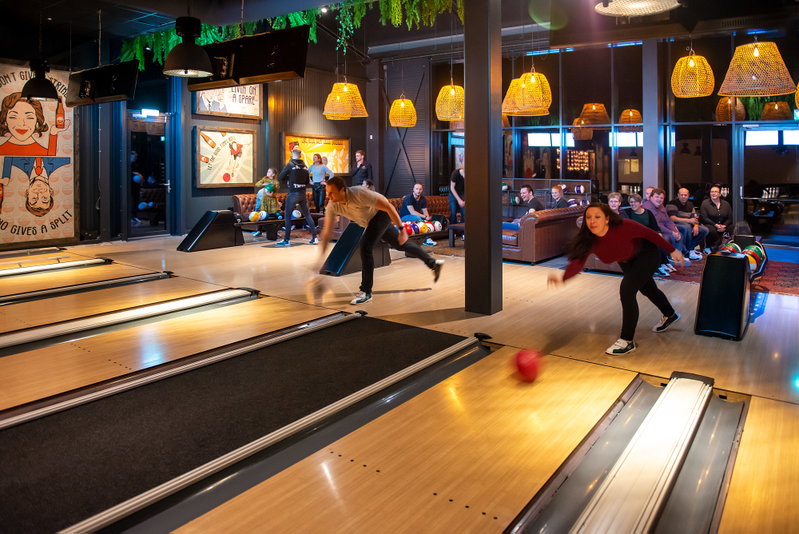 Bijzonder personeelsfeest bowlen